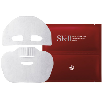 Thiết kế tối ưu, tiên phong trong hình dạng 3D, mặt nạ chống lão hoá của SK-II bao phủ cả những khu vực lõm xuống trên khuôn mặt, ôm sát các đường nét khuôn mặt giúp dưỡng chất được tiếp cận toàn bộ làn da một cách sát sao, độ thẩm thấu dưỡng chất đạt mức độ cao nhất. Nhờ đó, làn da bạn sẽ hoàn toàn thay đổi sau khi sử dụng mặt nạ.