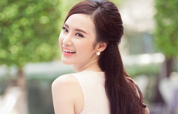 ngam-nhin-nhung-mau-ao-khoe-lung-tran-tao-bao-cua-angela-phuong-trinh-0-620x400