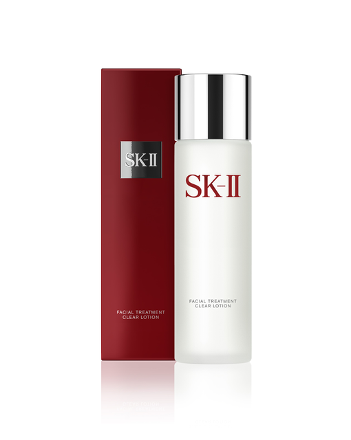 SK-II Facial Treatment Clear Lotion dạng dung dịch không cồn, mùi nhẹ dễ chịu với công thức Pitera kết hợp cùng những chiết xuất thiên nhiên tgiúp thu hẹp lỗ chân lông, làm sạch bã nhờn và cân bằng độ ẩm cho da.