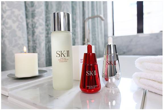 SKII là một trong những thành phần không thể thiếu trong quá trình làm đẹp của phụ nữ Nhật