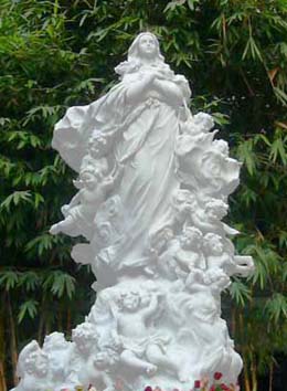 10-mau-tuong-duc-me-linh-hon-va-xac-len-troi-bang-da-trang-cam-thach
