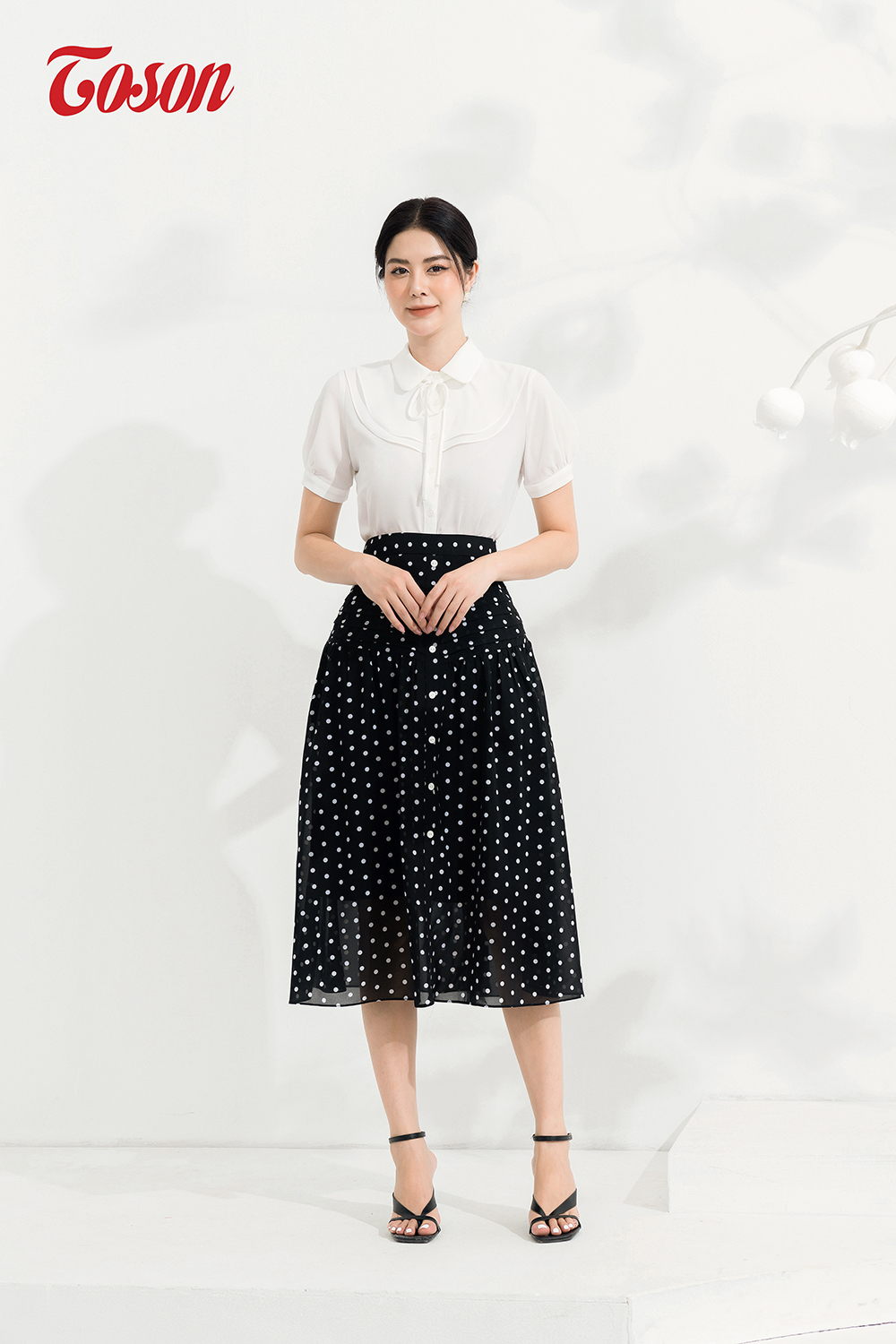 Mua Chân váy xòe dáng dài phong cách vintage và áo phông chữ thời trang  BANAMO FASHION 591 - Yeep