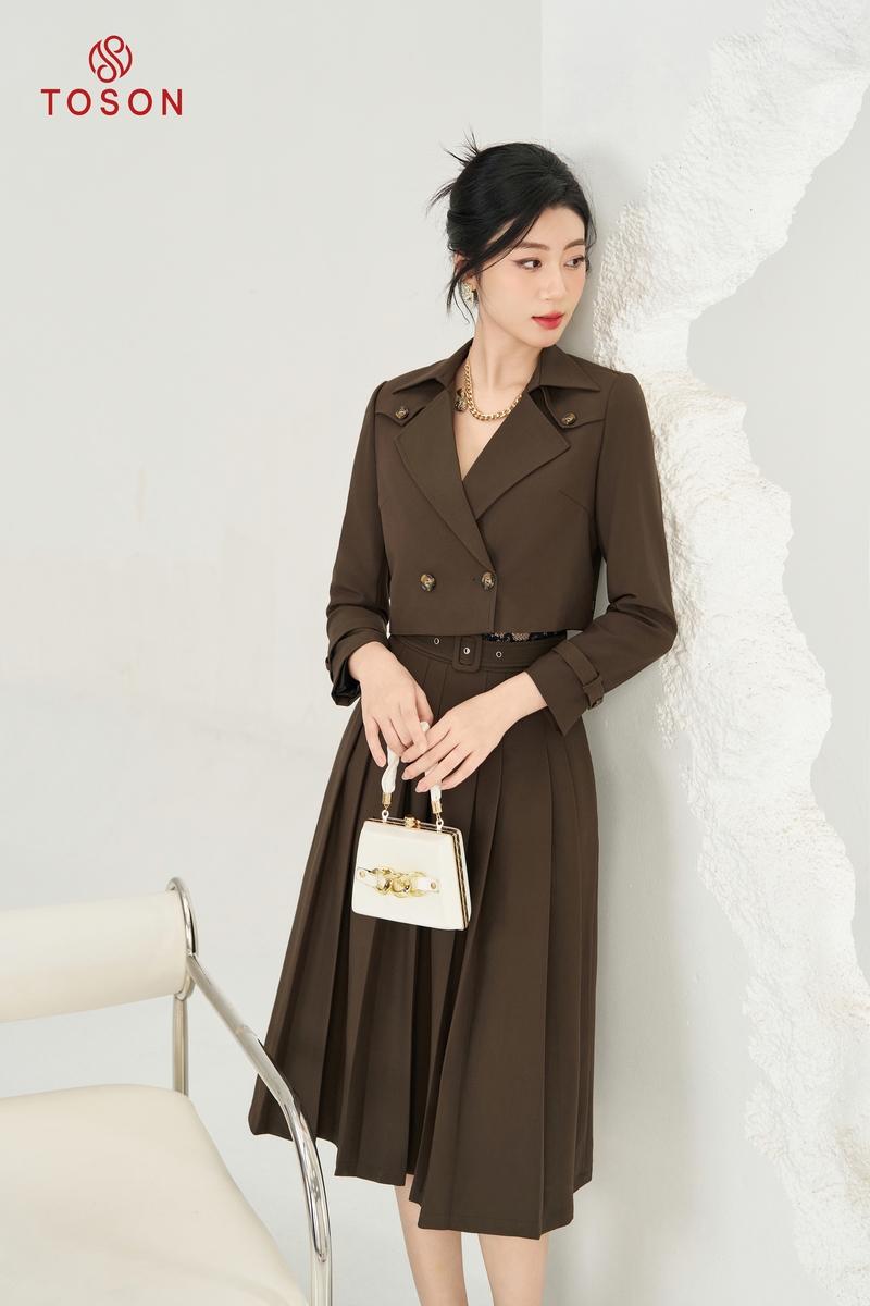 Chân váy xếp ly xòe chữ a màu đen CV06-07 | Thời trang công sở K&K Fashion