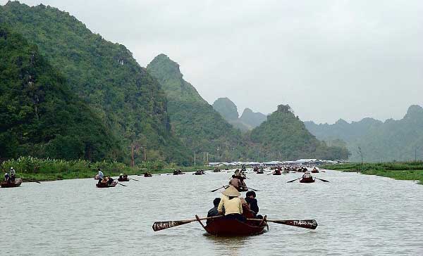 trang-an-co-diem-den-dang-hot-o-ninh-binh