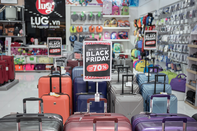 Tổng Hợp Các Mẫu Vali Du Lịch Bán Chạy Nhất Black Friday Tại LUG.vn