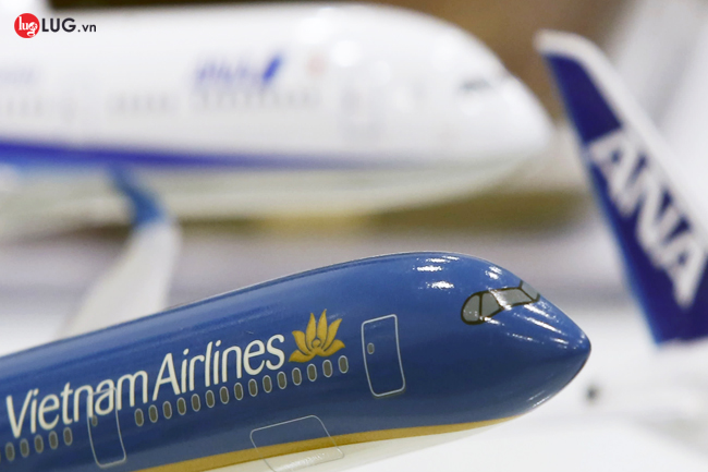 TIN TRONG NGÀY: VIETNAM AIRLINES CHÍNH THỨC CHO PHÉP KẾT NỐI INTERNET TRÊN MÁY BAY