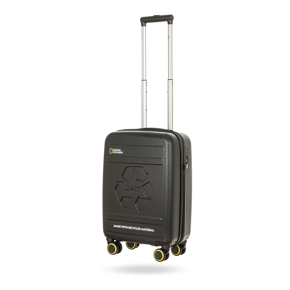 Vali National Geographic N205HA