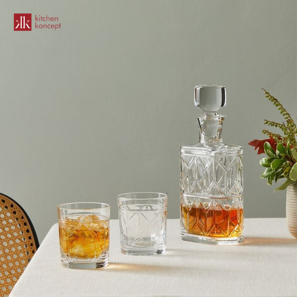 Bình Decanter whisky Avenue Vista Alegre sản xuất tại Bồ Đào Nha