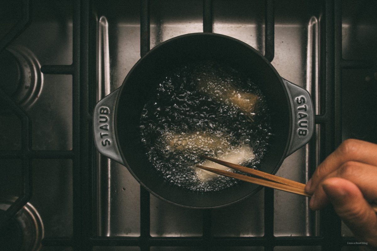 BƠ CUỘN CHIÊN GIÒN