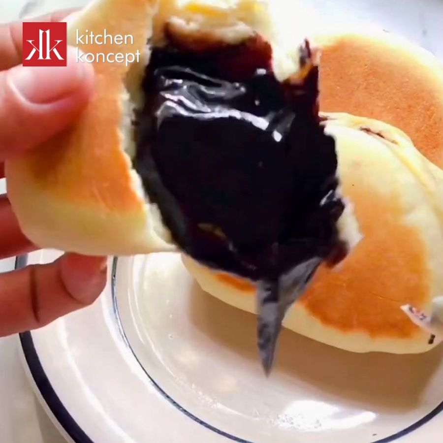 Cách làm bánh mì nhân socola tan chảy