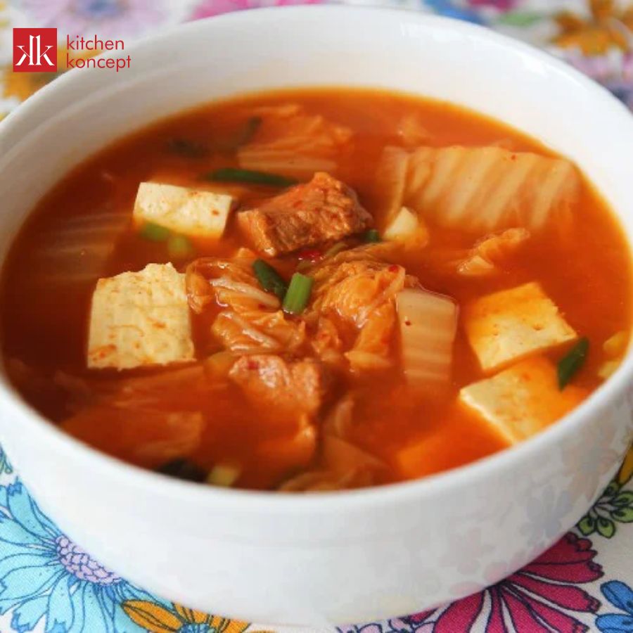Hướng dẫn cách nấu canh kim chi giá đỗ