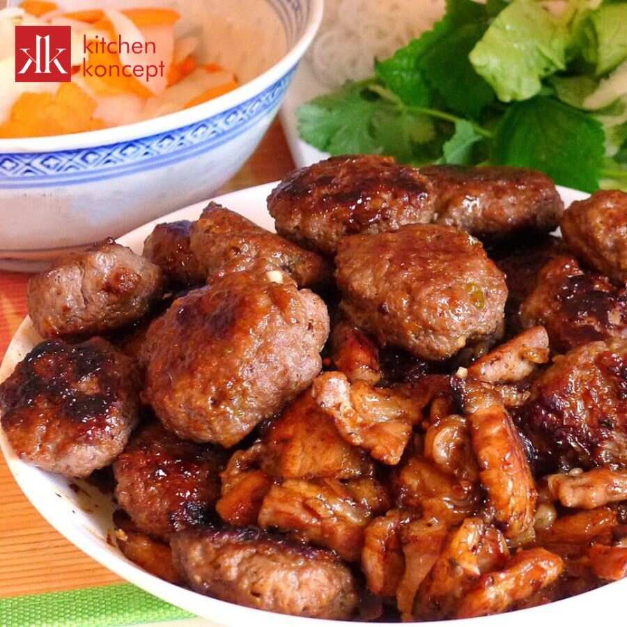 Hướng dẫn cách ướp thịt nướng bún chả​