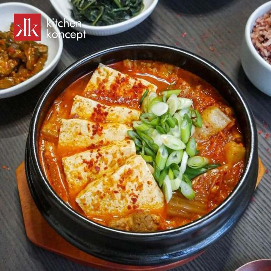 Canh kim chi thịt bò hấp dẫn
