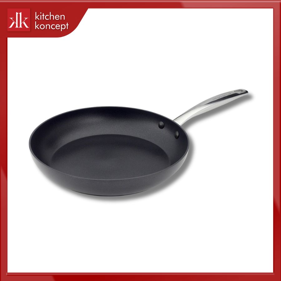 Chảo nhôm chống dính KitchenAid đa năng và tiện dụng