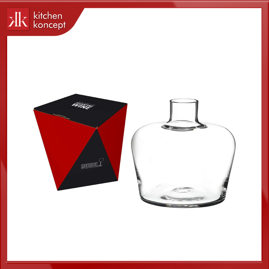 Chất liệu pha lê trong suốt, hoàn thiện tinh xảo