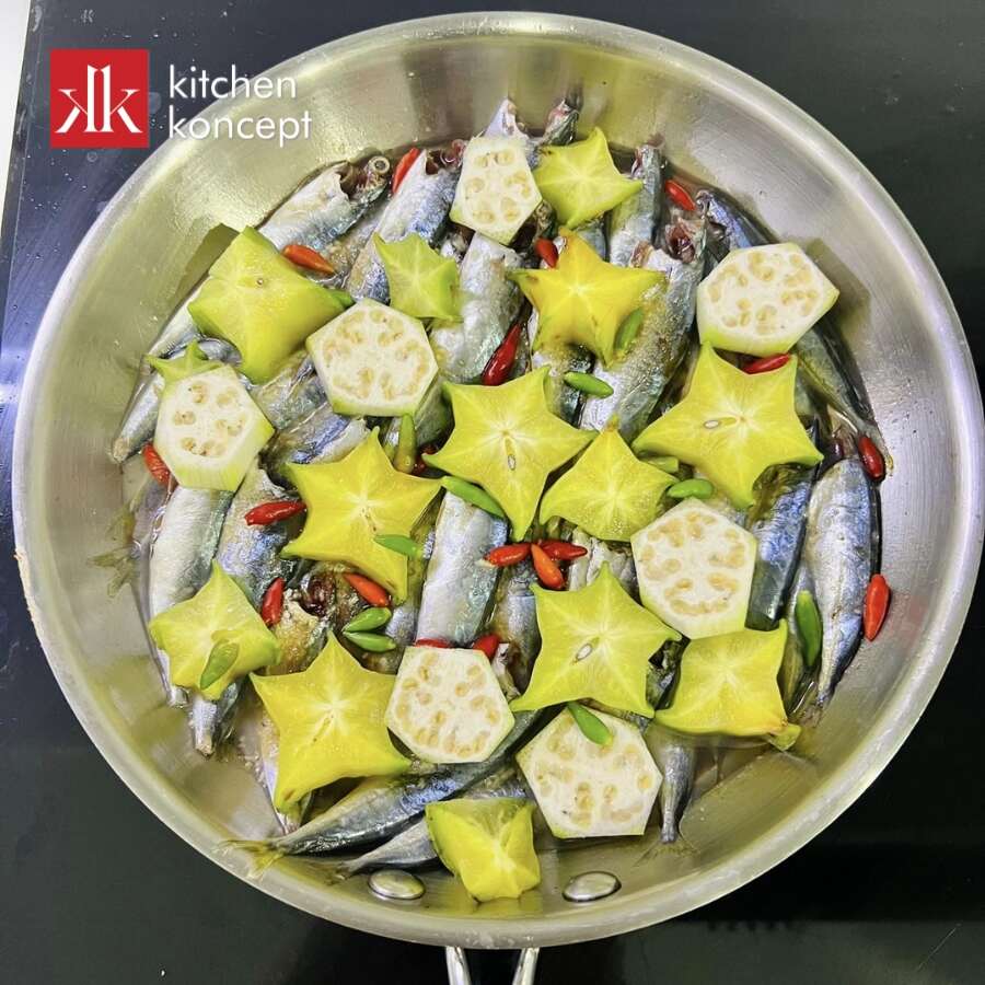 cá nục kho khế