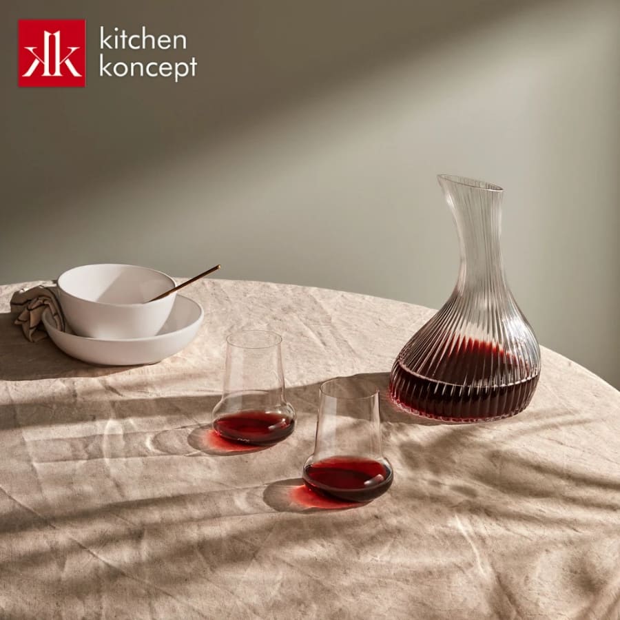 Decanter rượu vang được thiết kế với hình dạng độc đáo