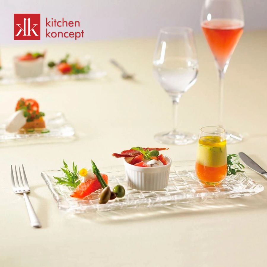 Đĩa dùng trong bữa ăn hàng ngày