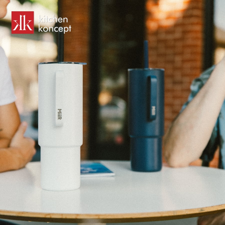 Định nghĩa ly giữ nhiệt có ống hút