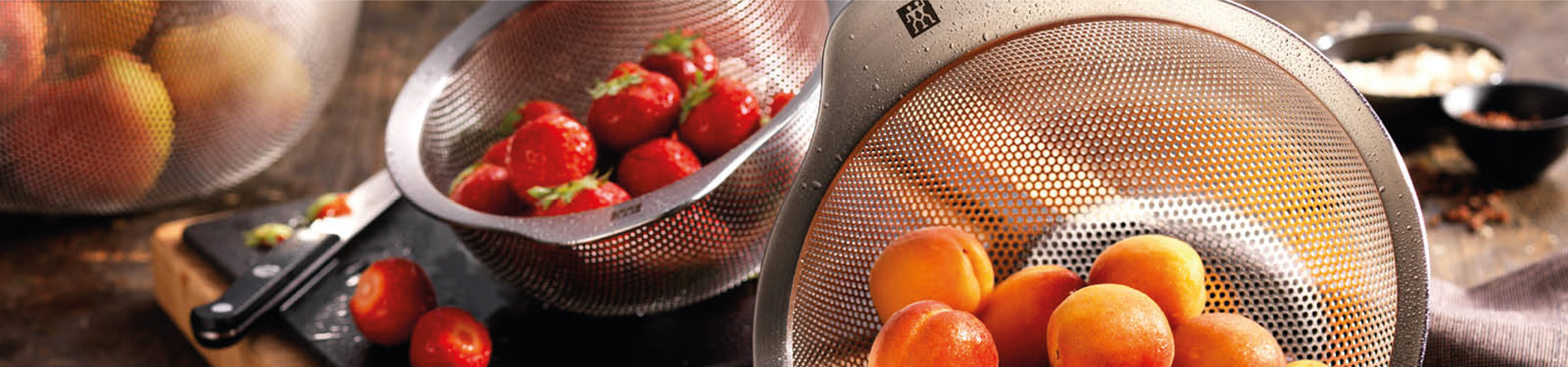 Dụng cụ thiết bị nhà bếp