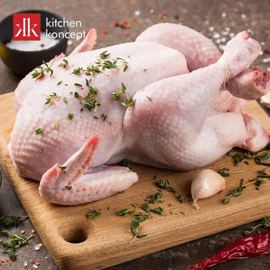 Loại gà và trọng lượng của nó là yếu tố ảnh hưởng đến thời gian khi luộc gà