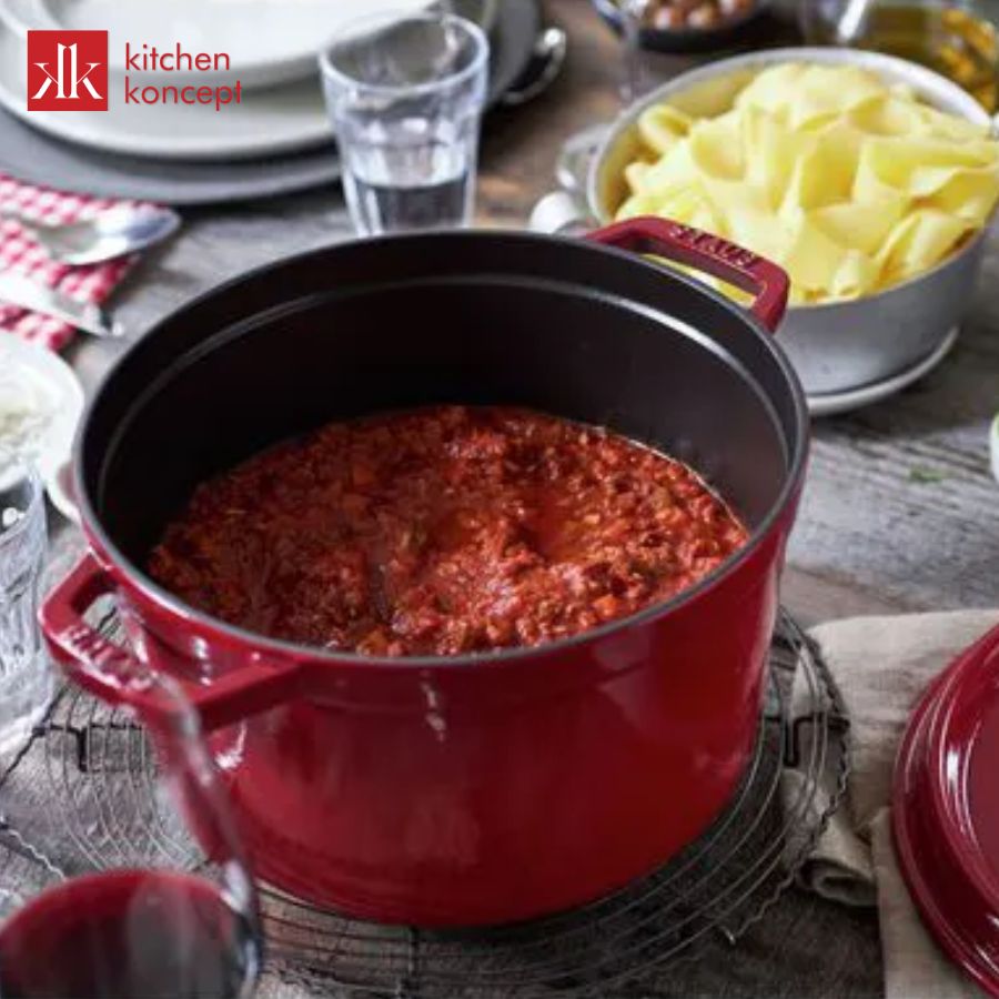 nồi gang STAUB tròn cao màu đỏ cherry