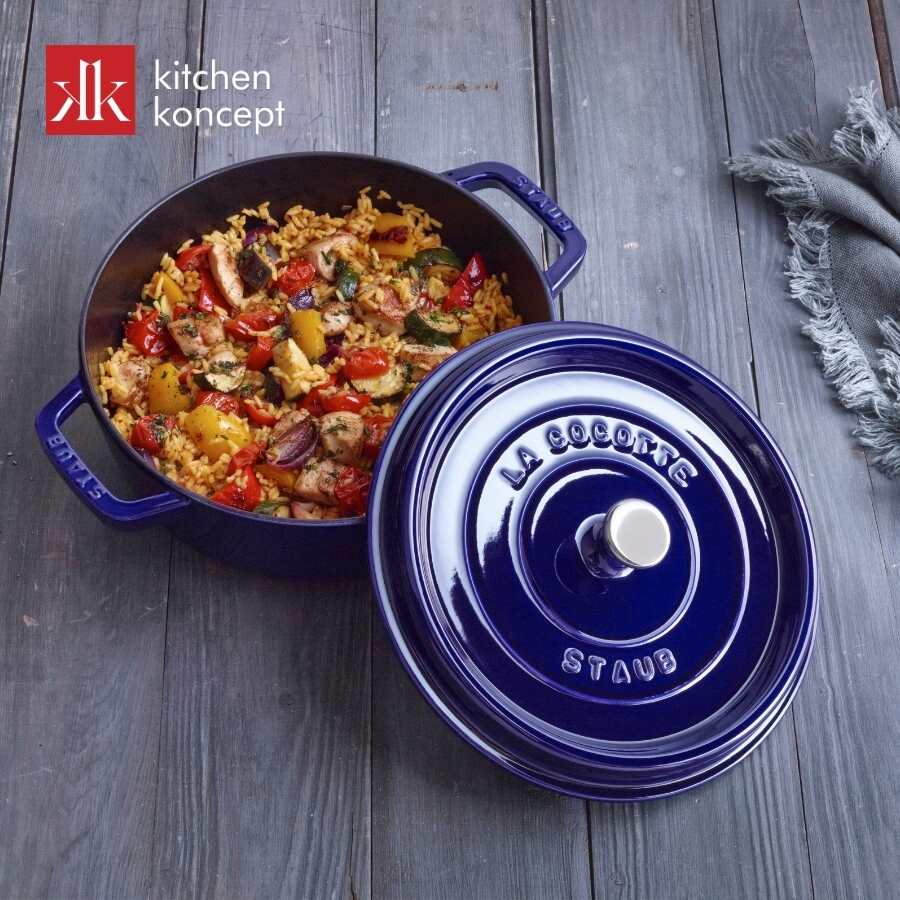 Nồi gang tròn Staub màu xanh đen