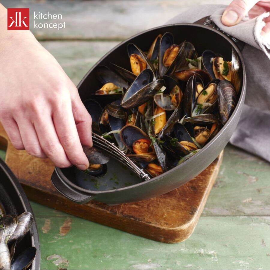 nồi gang STAUB oval Mussel màu đen