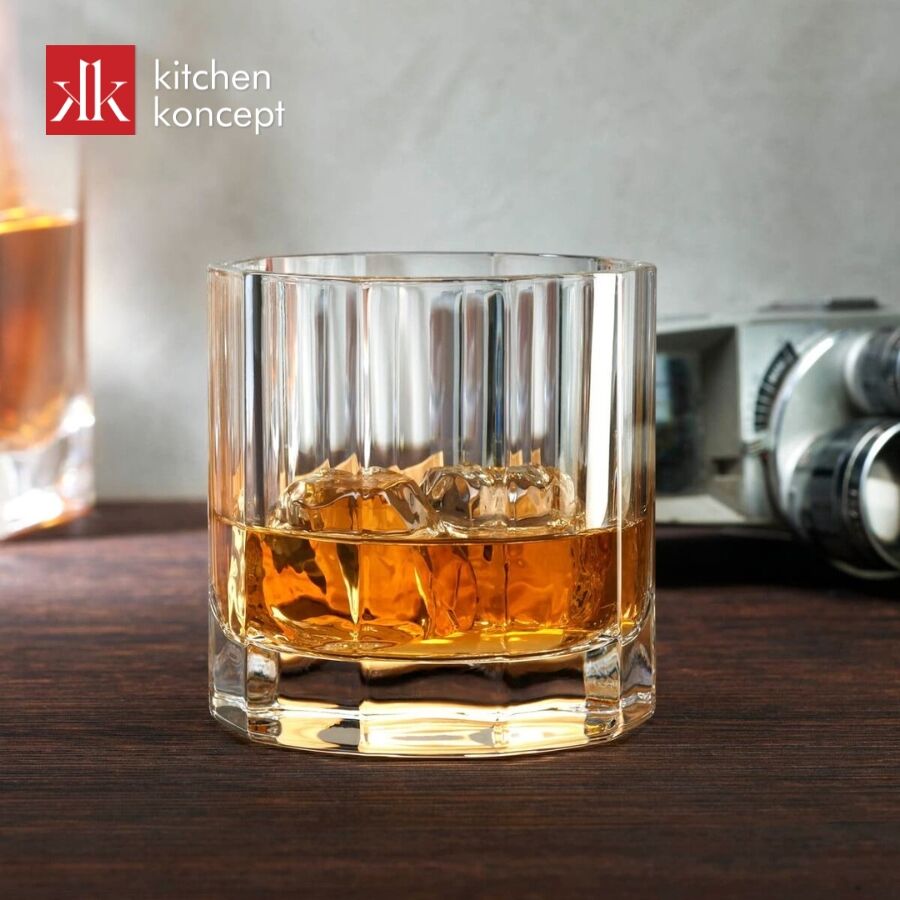 Ly Old Fashioned dùng để uống whisky nguyên chất hoặc kèm đá