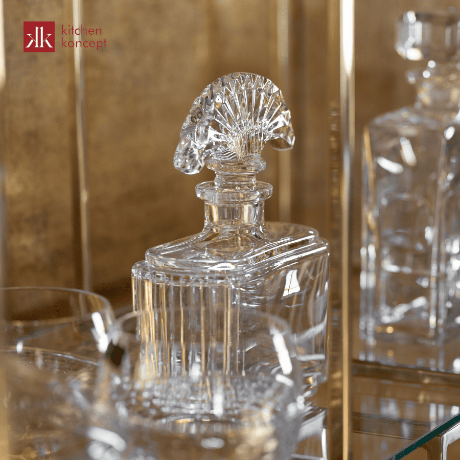 Trưng bày tại phòng khách, quầy bar