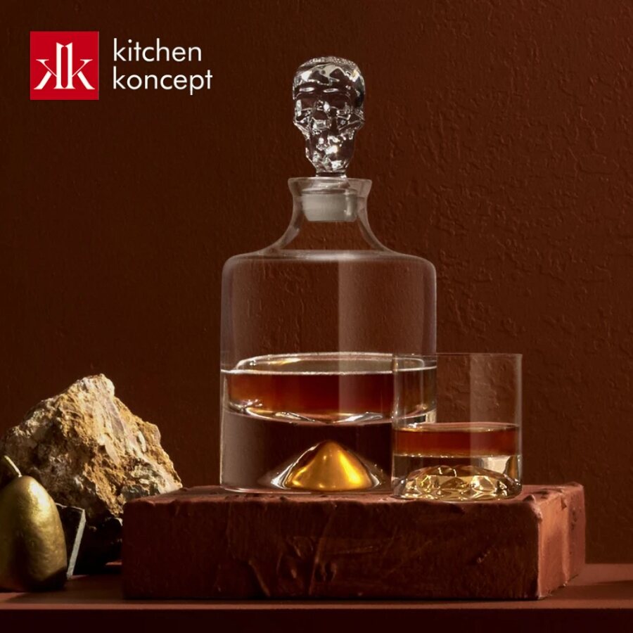 Decanter lưu giữ và kể lại câu chuyện độc đáo của từng loại whisky