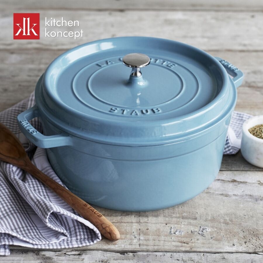 Nồi gang tròn Staub màu xanh nhạt chính hãng