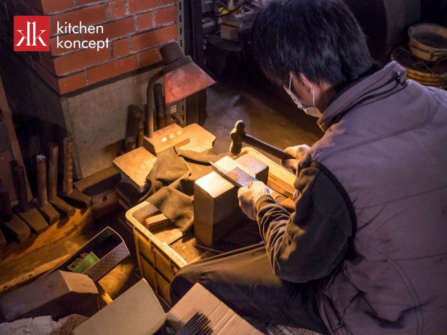 Quá trình rèn dao Deba thủ công