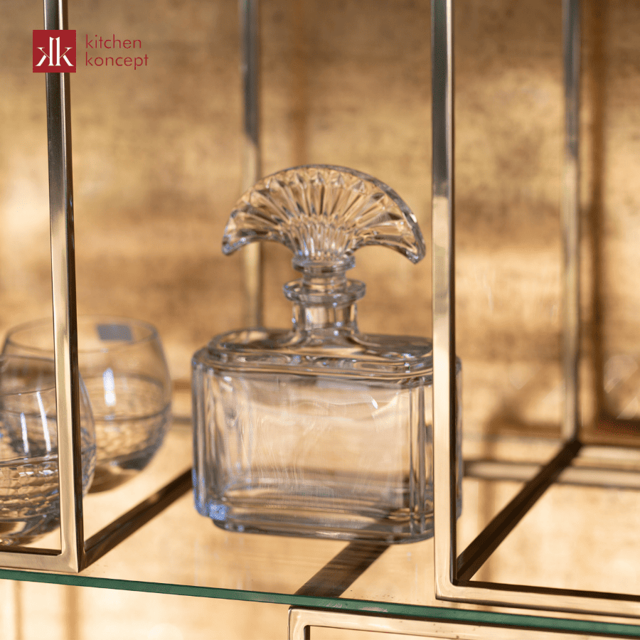 Thiết kế nút bình có hình dạng cánh chim diệc