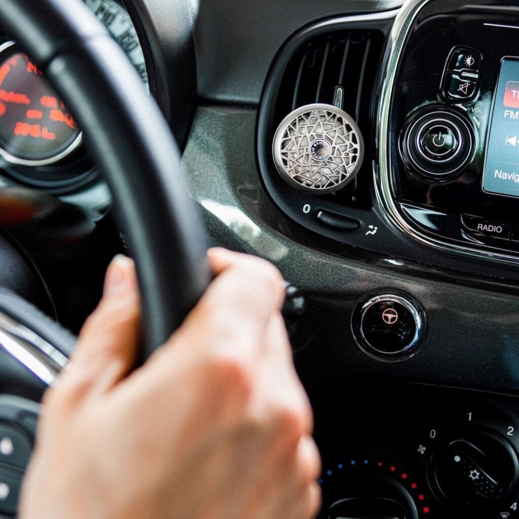 MAISON BERGER - Bộ kẹp tinh dầu xe hơi Aroma Happy - 2 món