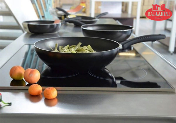 Chảo wok Siena - 28cm