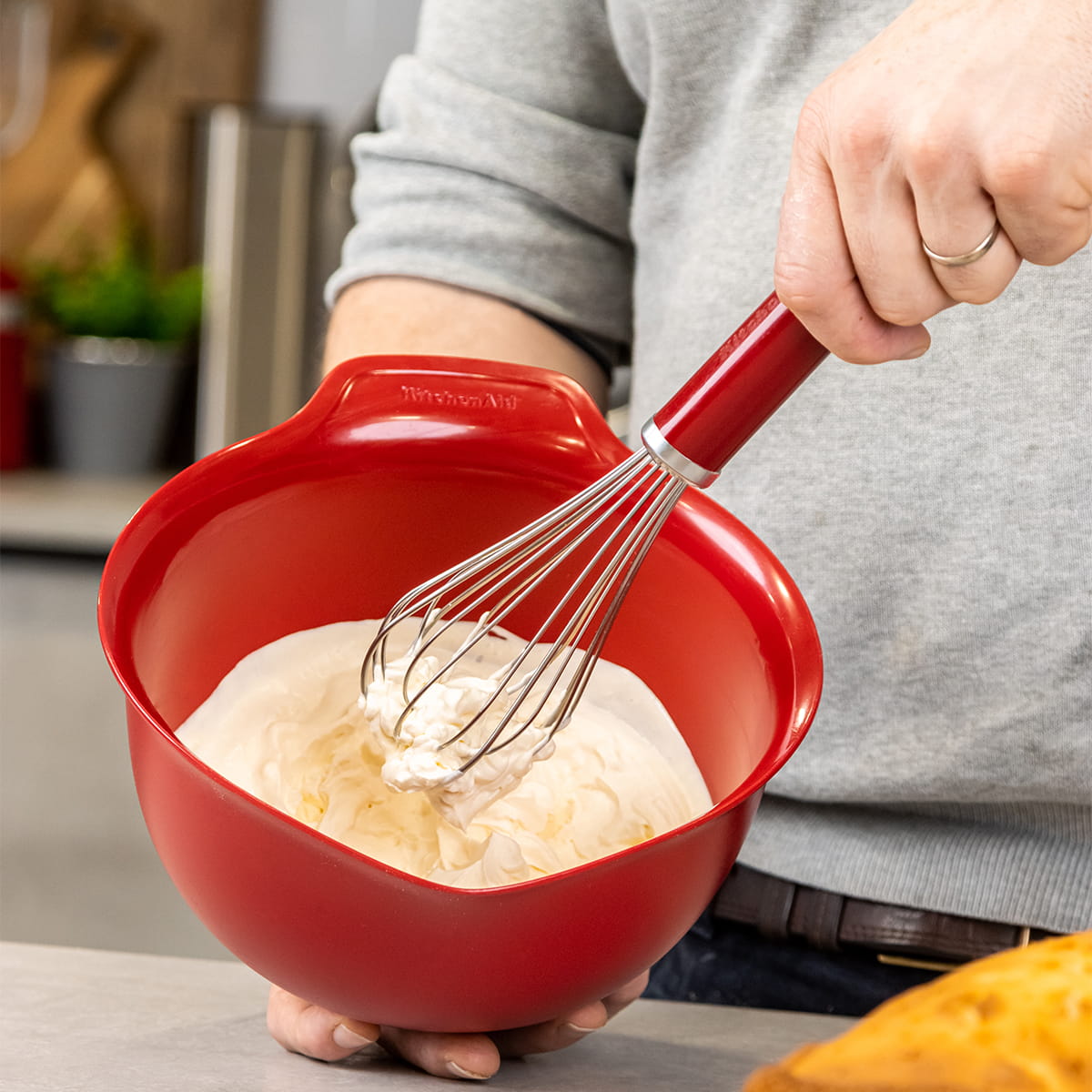 KitchenAid - Đánh trứng màu đỏ