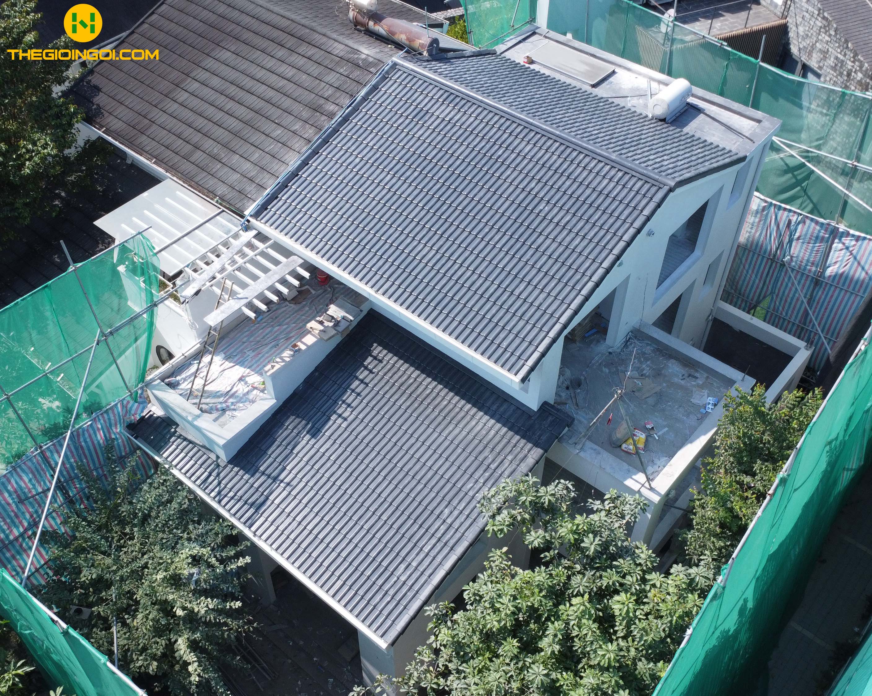 Thi công mái ngói biệt thự song lập vườn Tùng - Ecopark