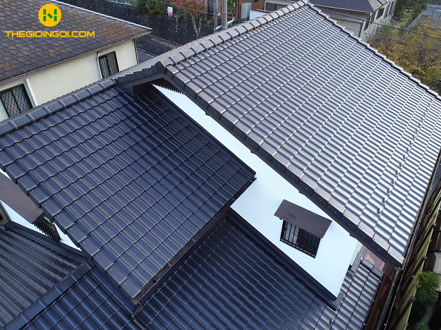 Ảnh mái ngói sóng Eishiro BB40 màu đen mờ BB1 - Matte Black