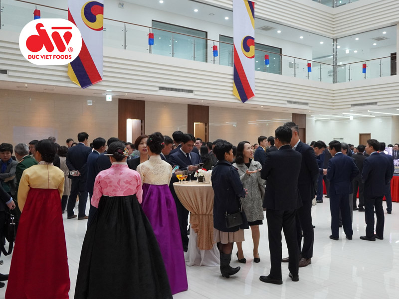 KIM CHI JONGGA - KIM CHI SỐ 1 HÀN QUỐC TỰ HÀO ĐƯỢC GIỚI THIỆU TẠI ĐSQ HÀN QUỐC TRONG DỊP LỄ LỚN! 2 kim chi chon 1