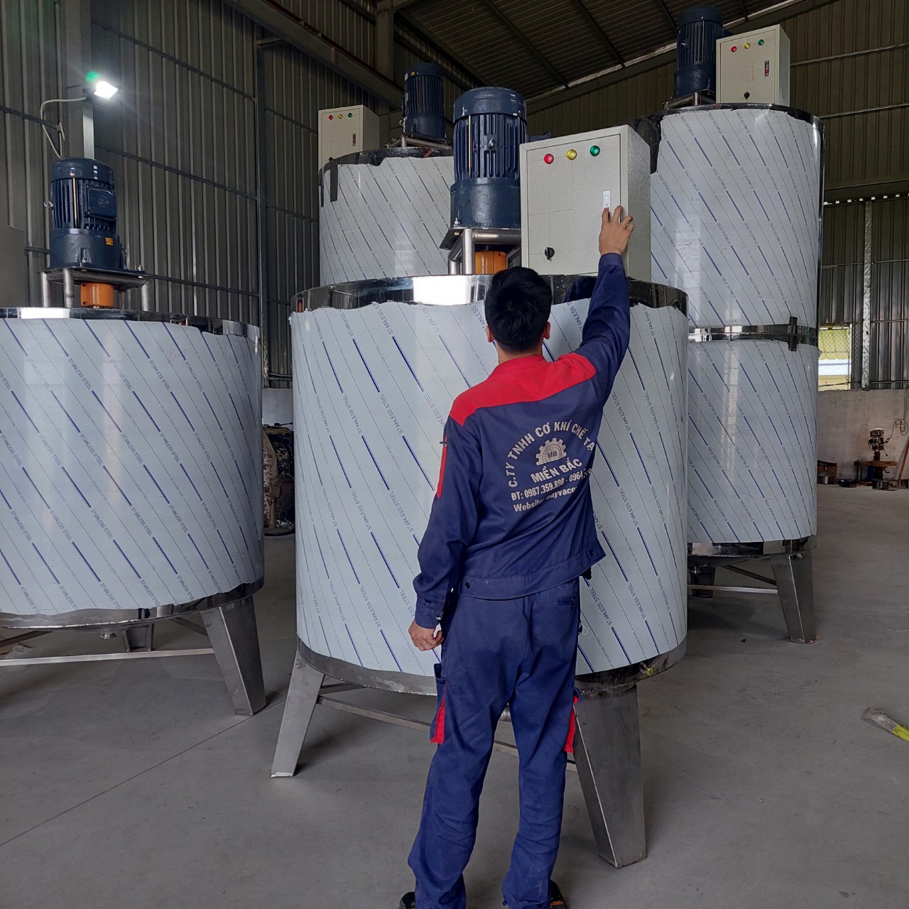 Bồn khuấy trộn inox 304