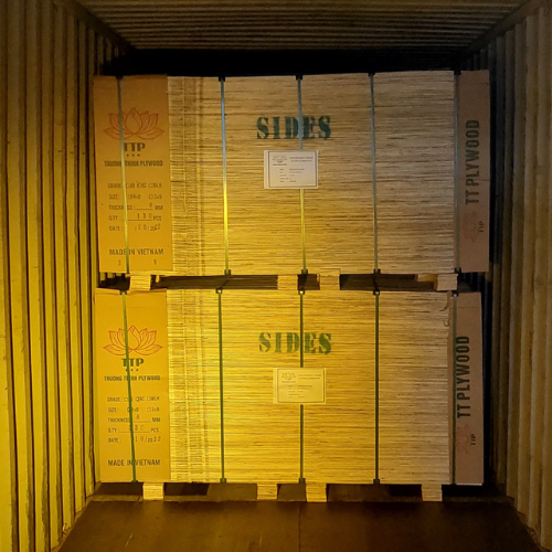 Đóng 2 container hàng ván ép bao bì cắt CNC cho khách hàng thị trường Mỹ