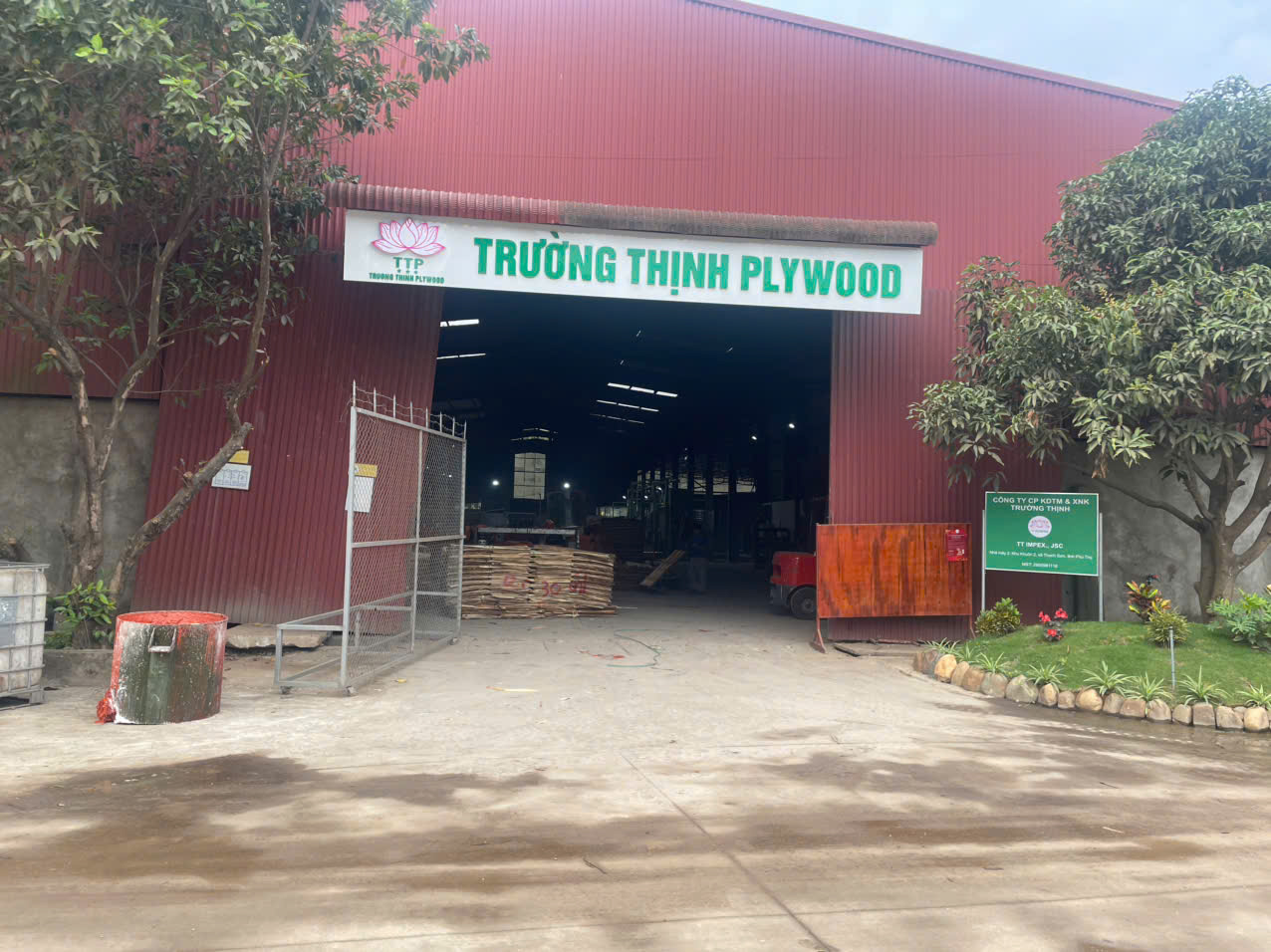 Các Nhà Sản Xuất Plywood Tại Việt Nam