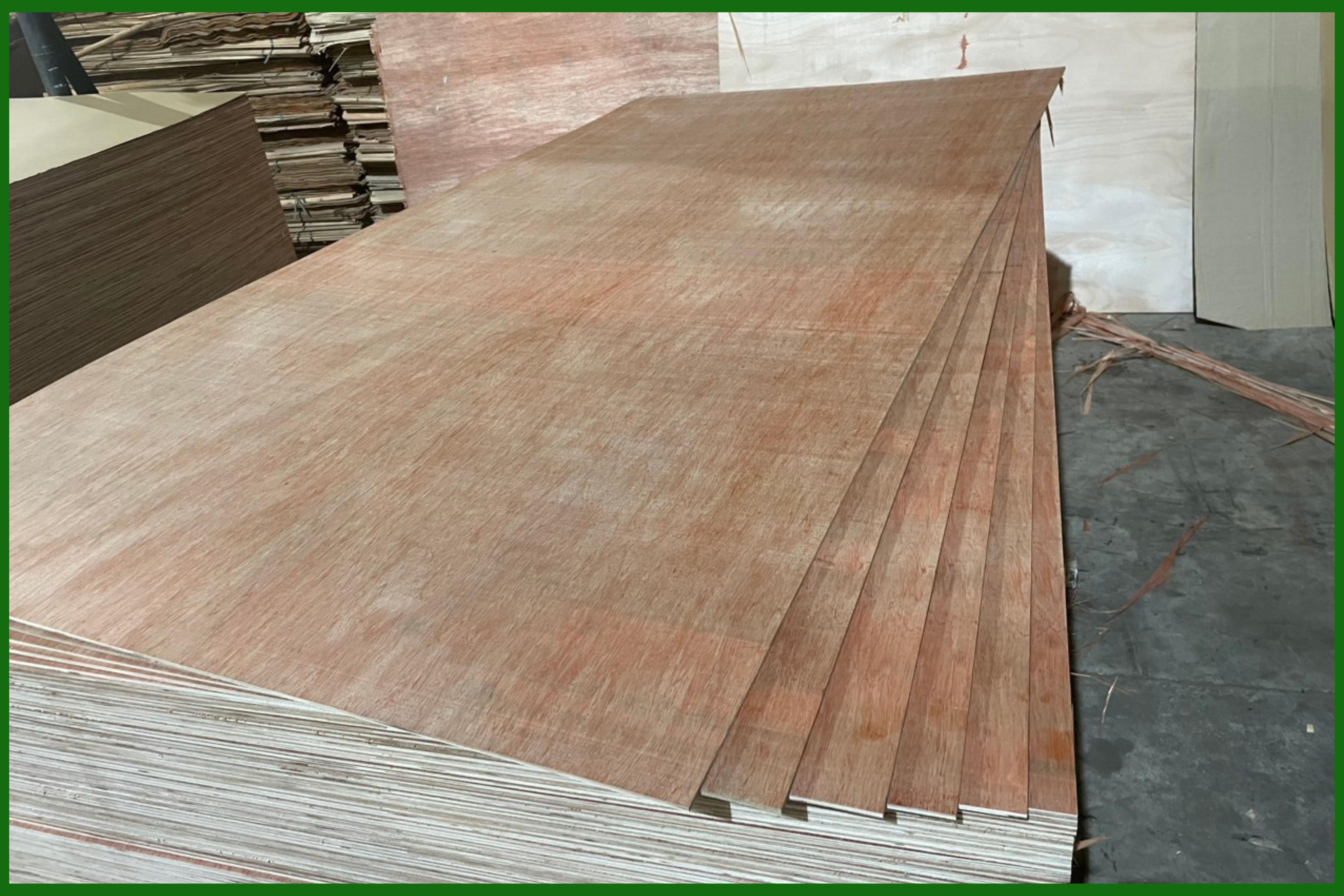 COMMERCAIL PLYWOOD- MATERIAL WIDELY USED IN FURNITURE MANUFACTURING