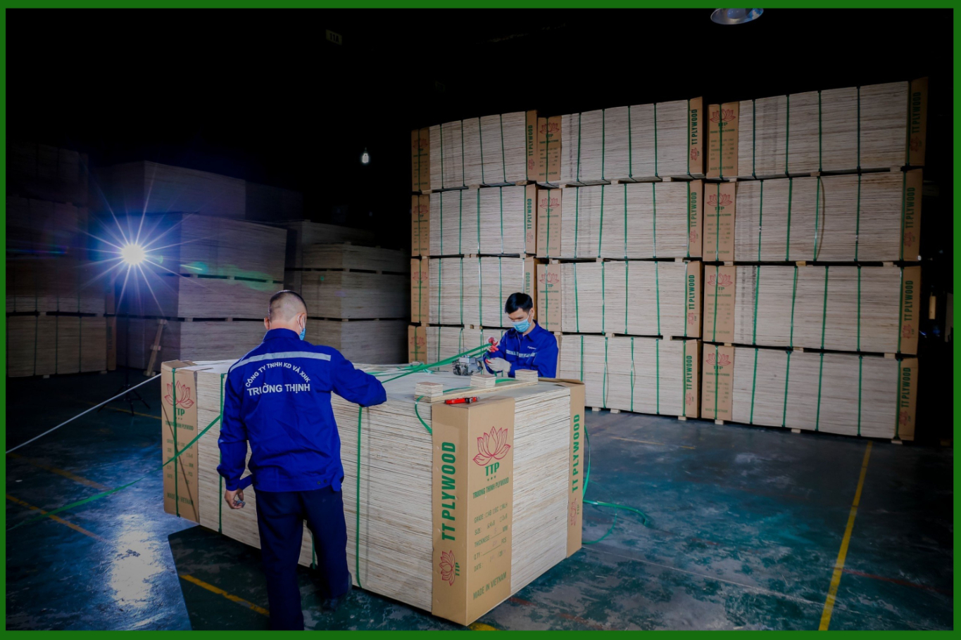THE ORDERS OF COMMERCIAL PLYWOOD TO THAILAND
