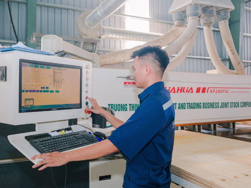 Outstanding benefits of cutting plywood with CNC machine
