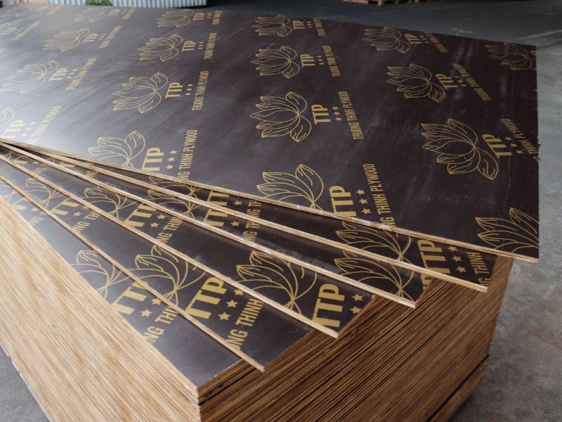 Film faced plywood shuttering plywood for construction