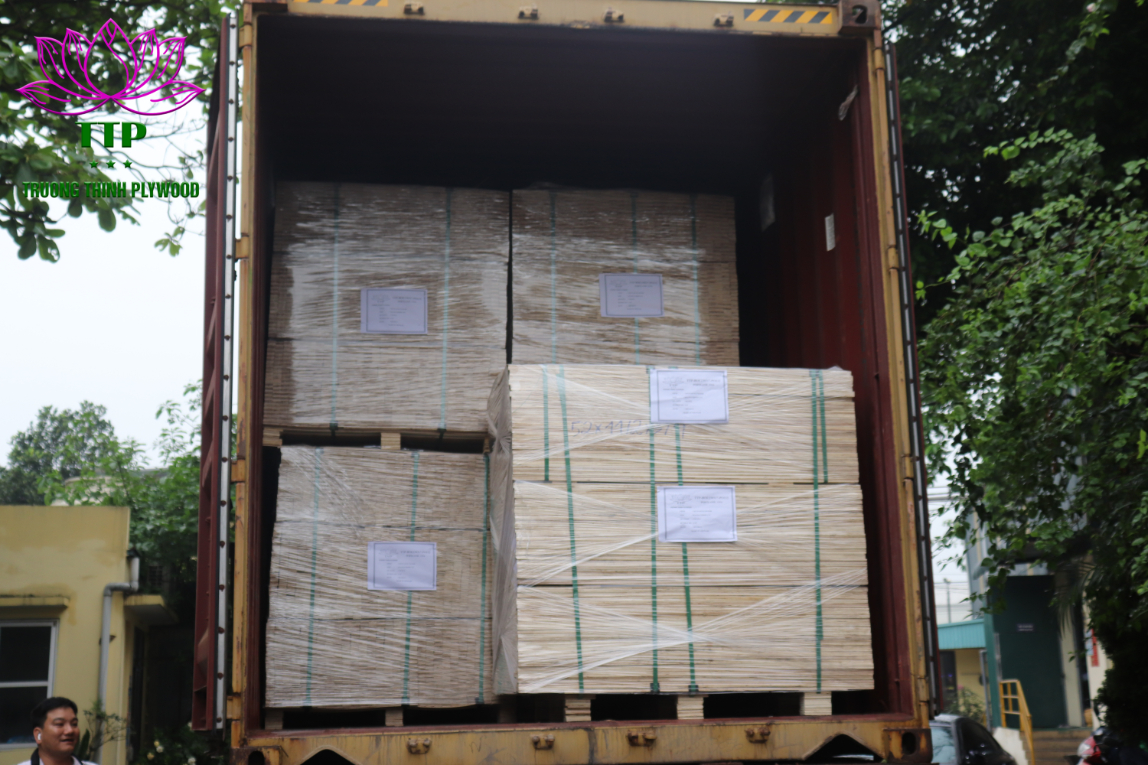 Load container of LVL to the USA