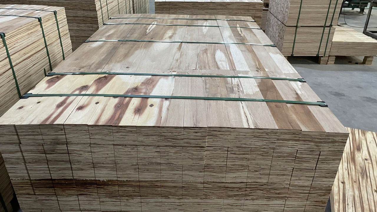 LVL Export to Portland | Laminated Veneer Lumber Shipment