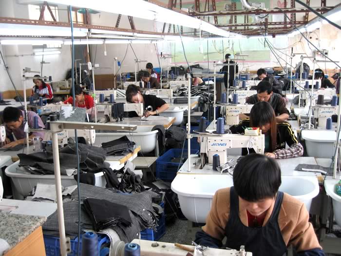 xưởng chuyên sỉ quần áo ở Hà Nội